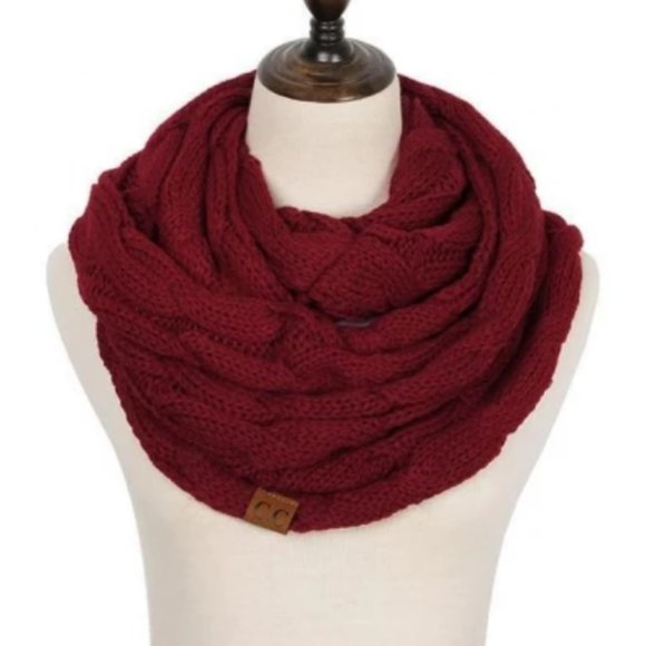 C.C. Infinity Cable Knit Scarf - Picture 2 of 4